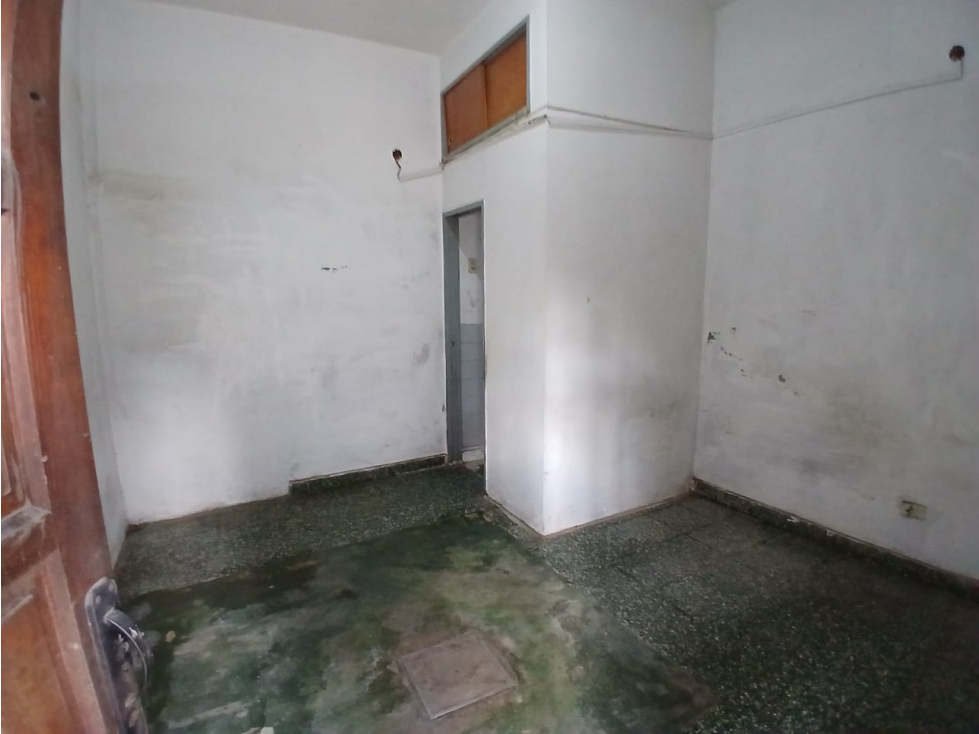 Avenida Luro 3786, entre Urdanerta y Virgenes - 5
