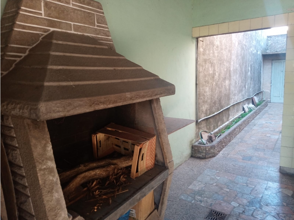 Juan B Justo 375, Isidro Casanova — foto 4