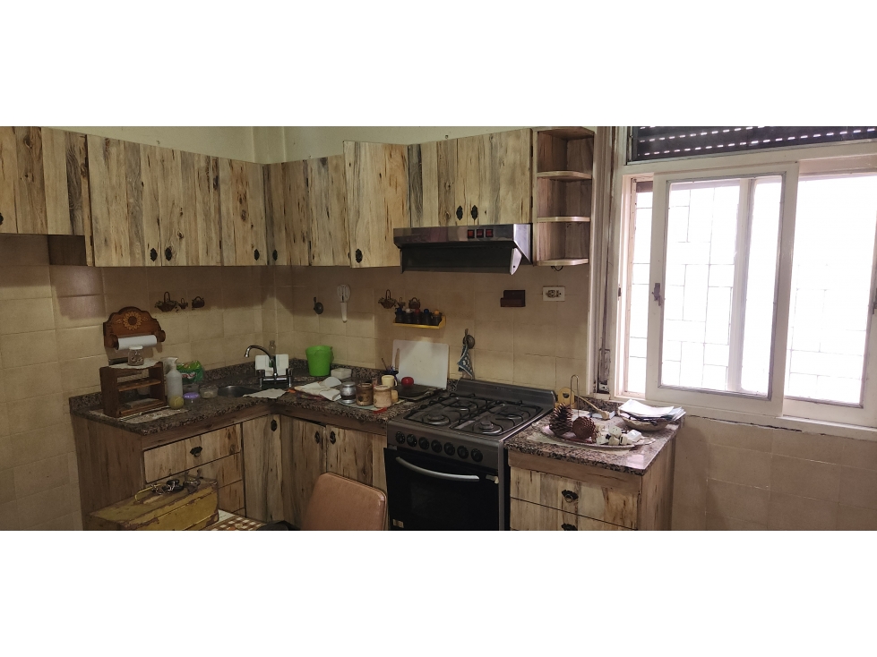 CASA CON LOCAL y GALPON, I. CASANOVA Sarrachaga 6247 — foto 4