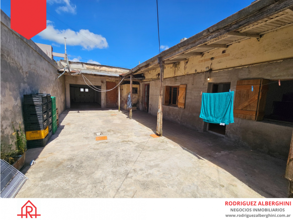 CASA CON LOCAL (Calle 15 e/18 y 20) - 5