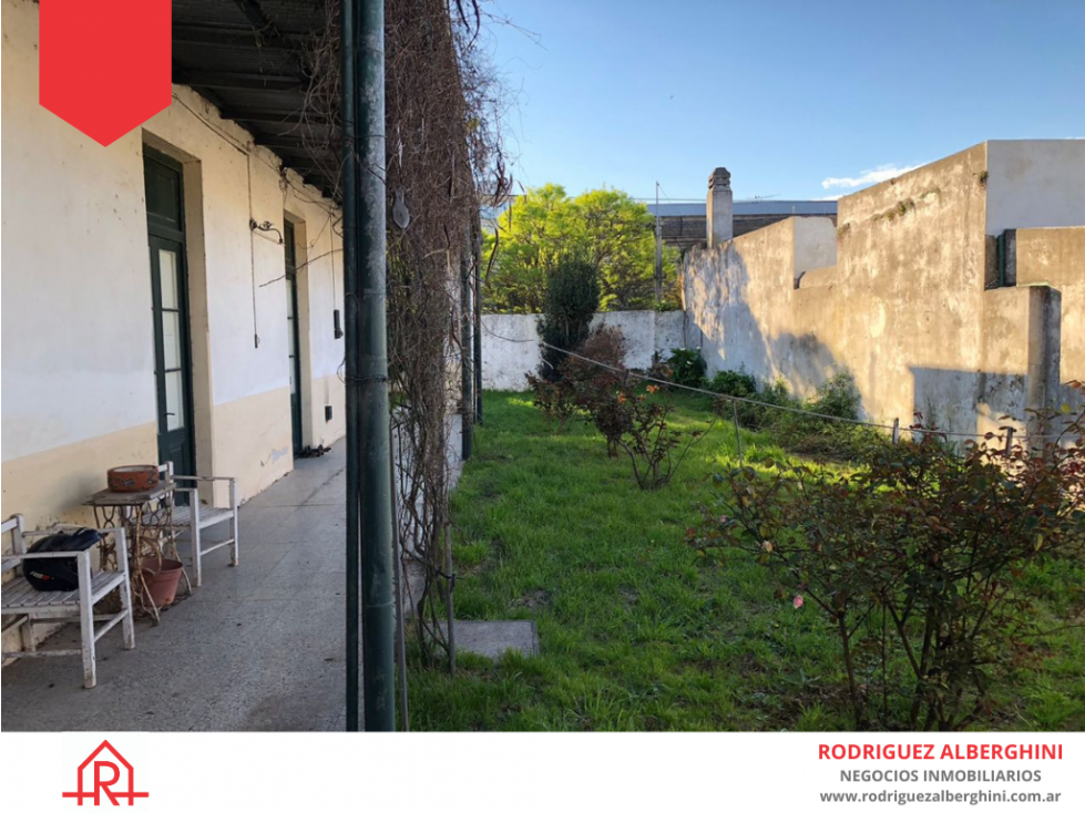 CASONA (Calle 24 e/17 y favaloro) - 2