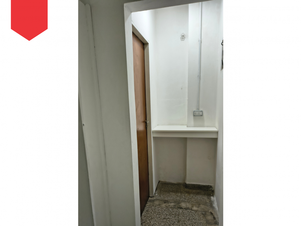 LOCAL EN ALQUILER (Av. Kelly e/ 17 y 19) - 4