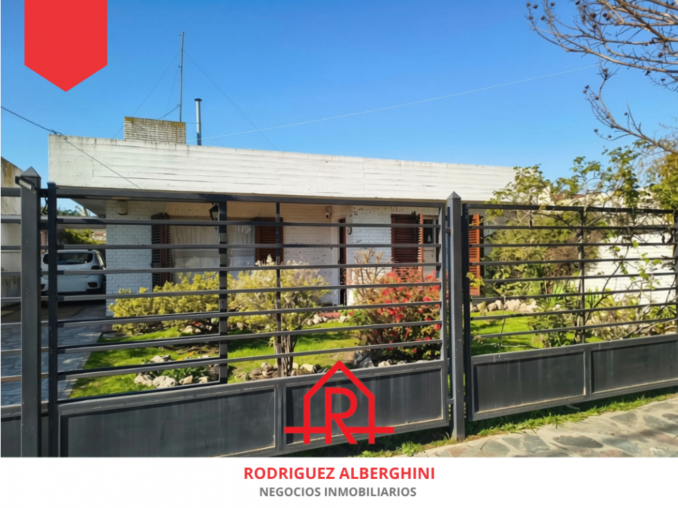 CASA EN VENTA (Calle 31 e 14 y 16)