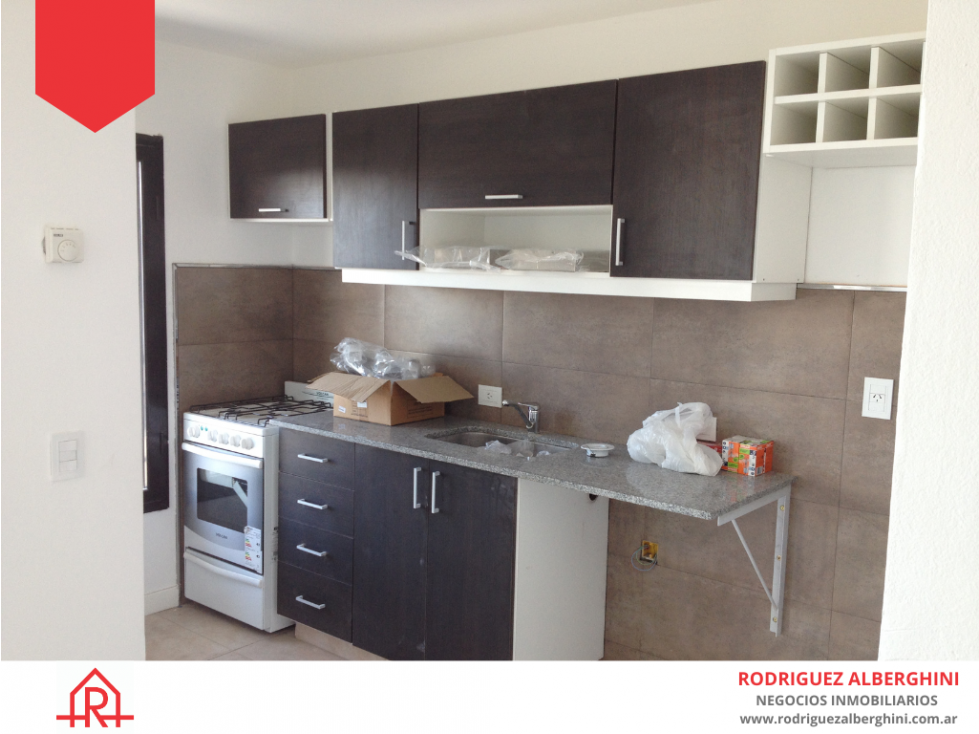Departamento (Calle 19 e/ Av. Kelly y 16) - 2
