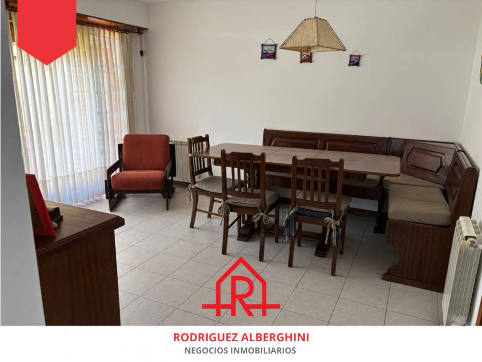 CASA EN VENTA (Calle 38 e/23 y 25) - 5