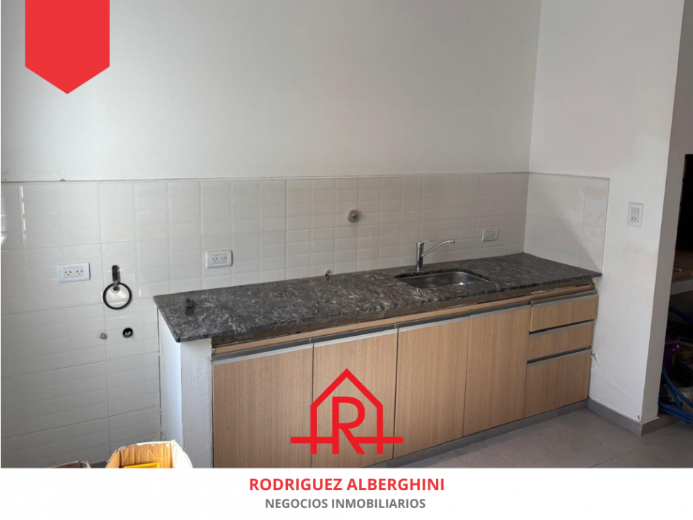 CASA EN VENTA (Calle 12 entre 13 y 15) - 5