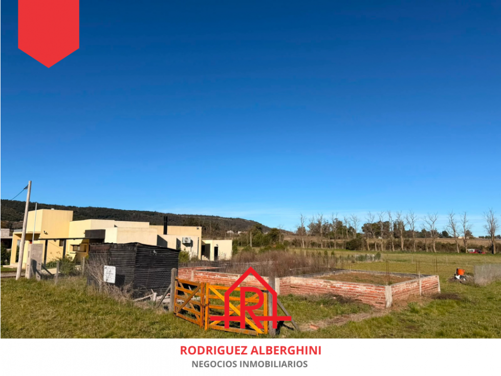 Terreno en venta (Calle 77 e/ 32 y 34) - 2
