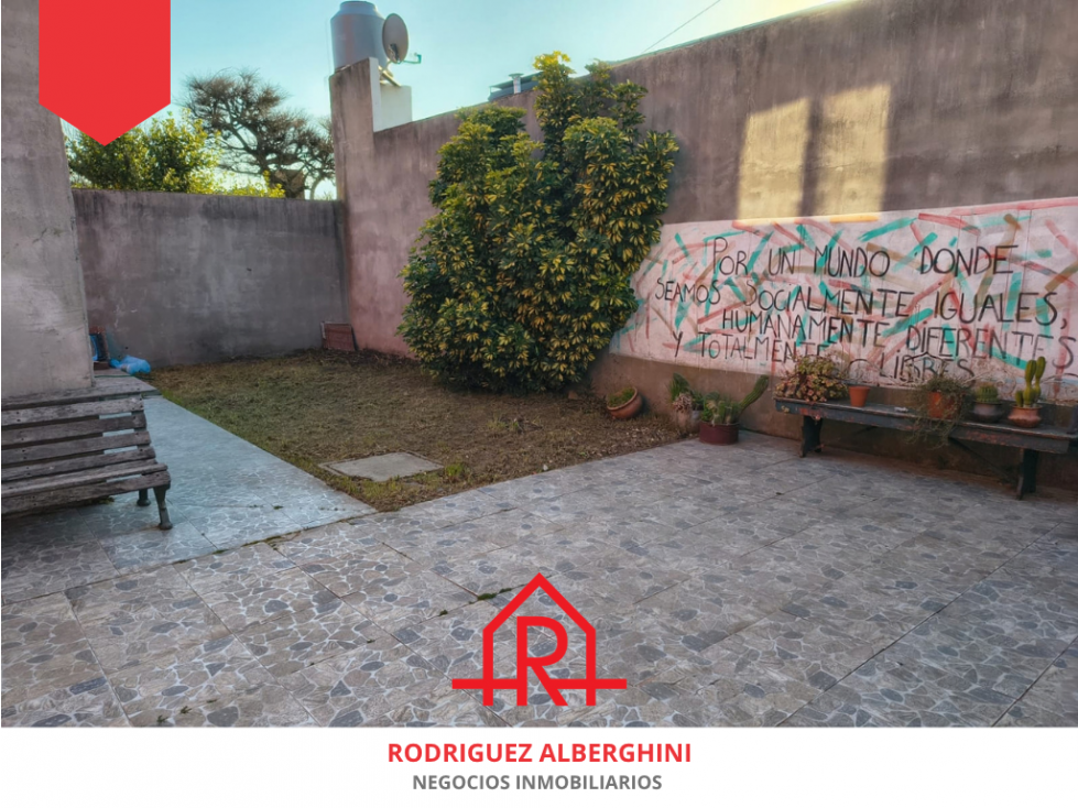 CASA EN ALQUILER (Calle 33 e/ 24 y 26) — foto 3
