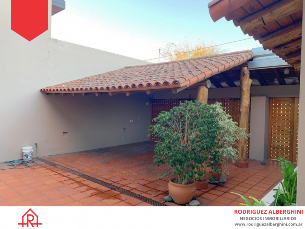 CASA EN VENTA (Calle 35 e/28 y 30) - 4