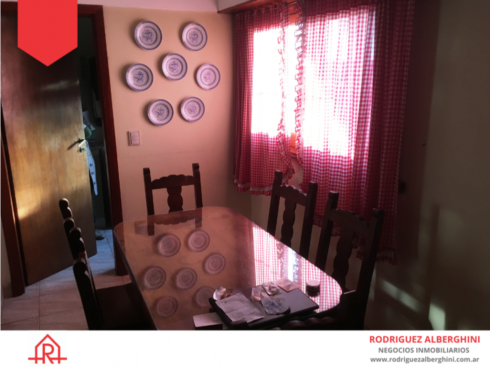 ¡Excelente casa en alto! (Calle Av. del Valle e/ 12 y 14) - 5