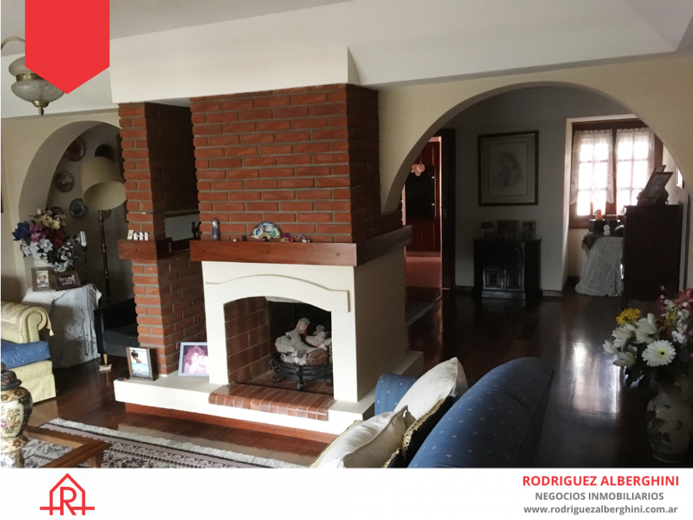 ¡Excelente casa en alto! (Calle Av. del Valle e/ 12 y 14) - 3