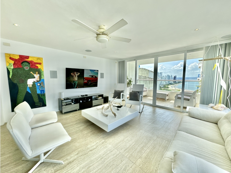 VENTA Apartamento en el Laguito, Edificio Las 3 Carabelas