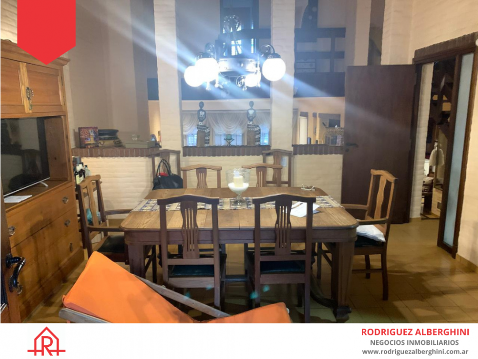 Casa a la venta (Calle 26 e/17 y Av. Favaloro) - 2