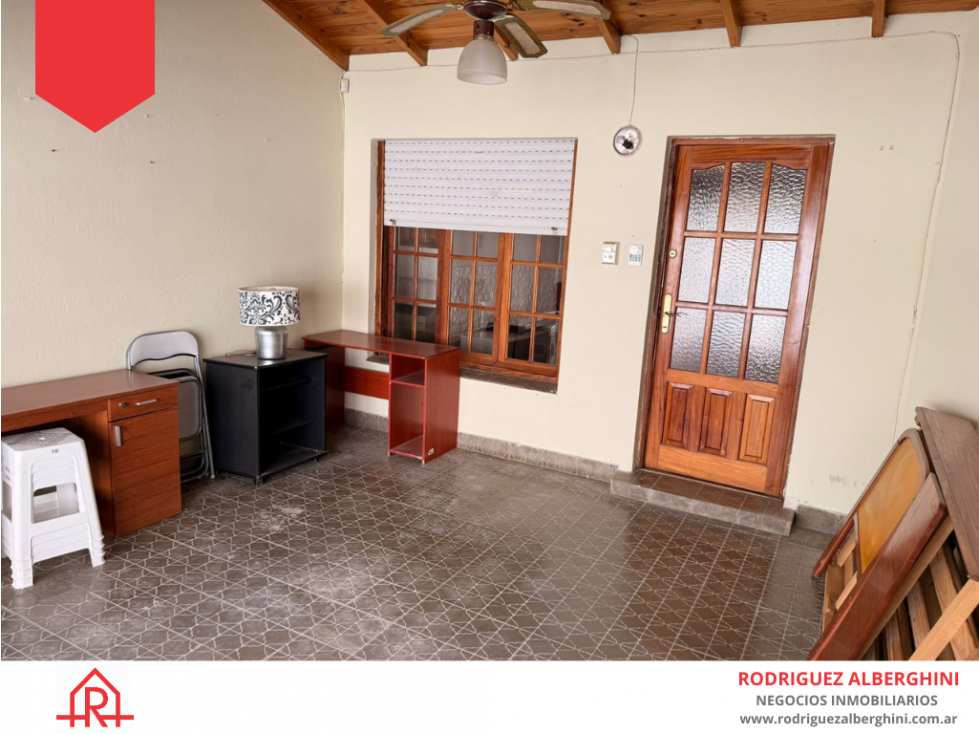 Casa en barrio PYM (Nº 65. Acceso por 34 e/23 y 25) — foto 3