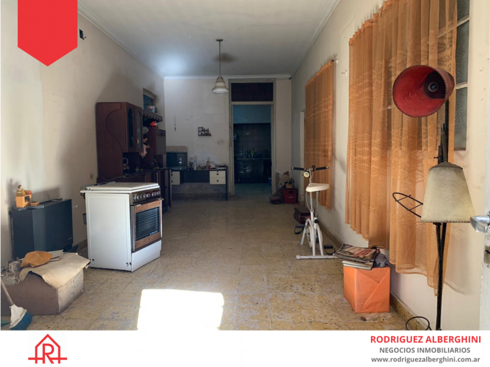 Casa+Local+Amplio garage/ deposito (Calle 29 e/20 y 22) - 2