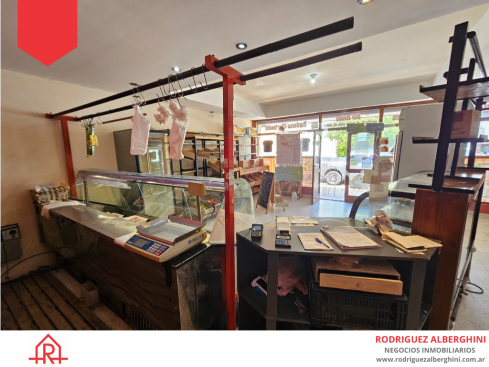 CASA CON LOCAL (Calle 15 e/18 y 20) - 3