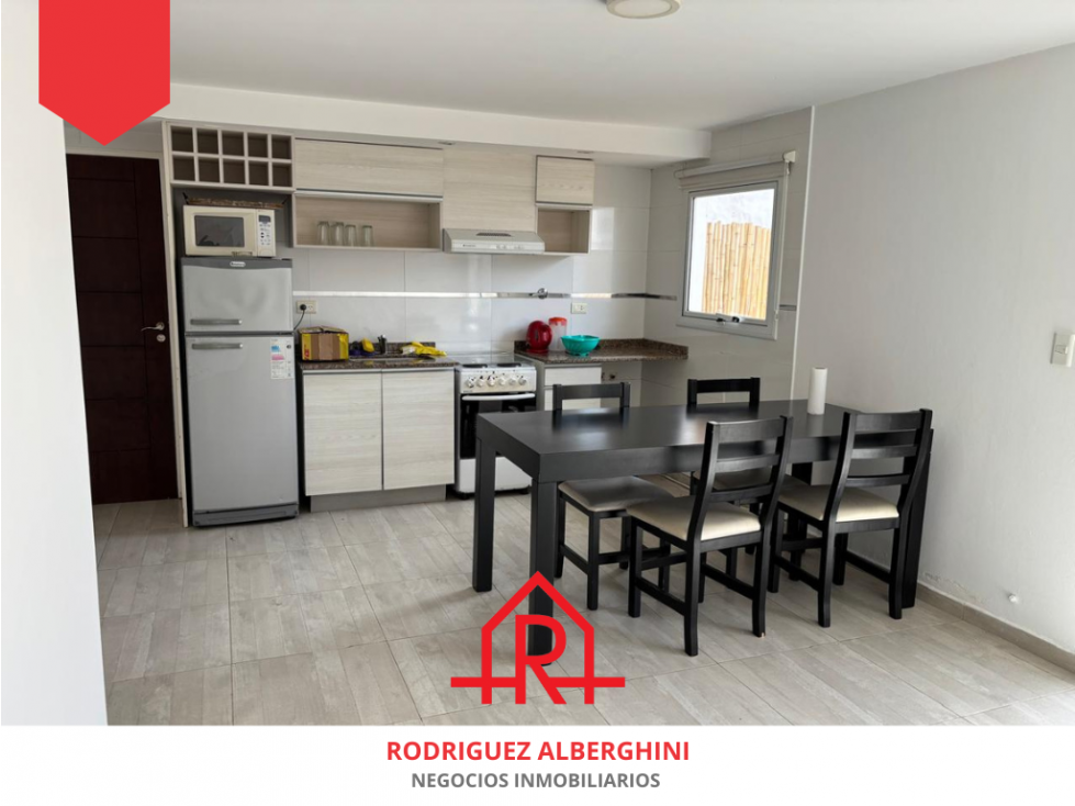Departamento (Calle 19 e/ 30 y 32) - 2