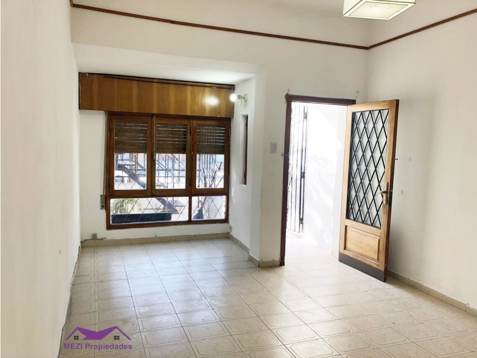 ALQUILO CASA C/ COCHERA DISPONIBLE EN NOVIEMBRE — foto 3