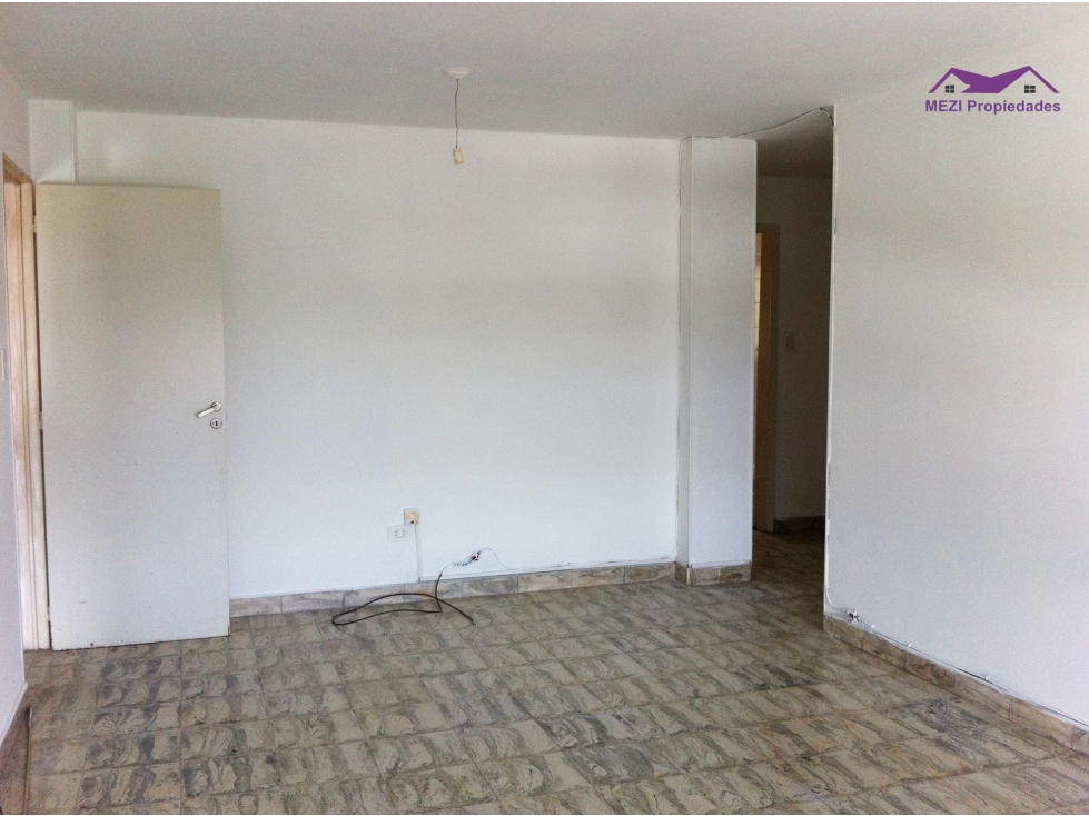 ALQUILO DPTO 3 DORM. - BARRIO EMPALME - 5