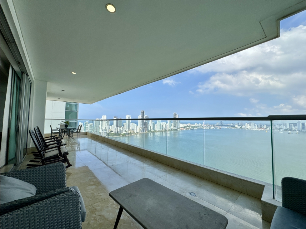 VENTA Apartamento en Castillogrande, Edificio Ravello