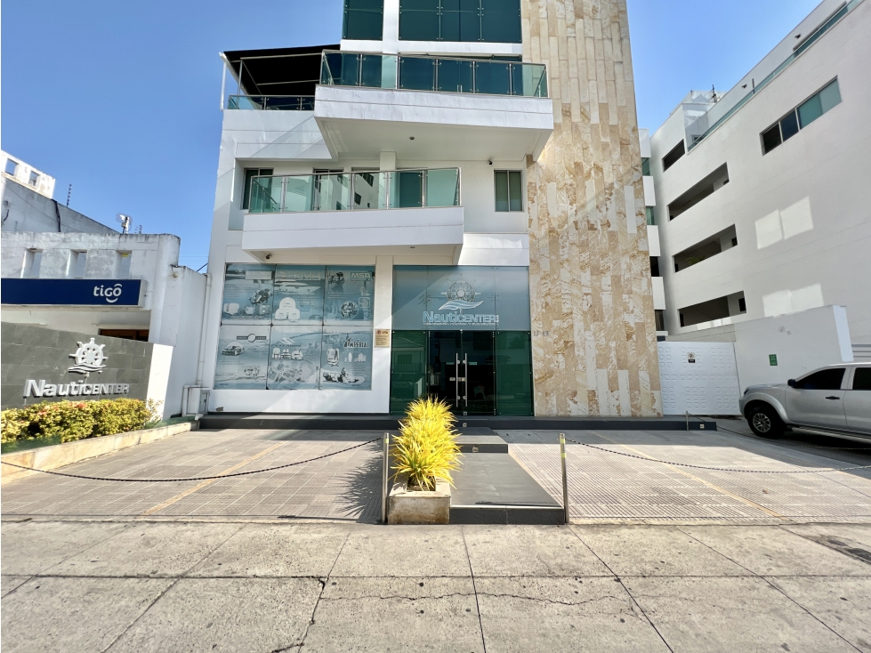 VENTA Edificio Comercial con Apartamento Dúplex en Manga