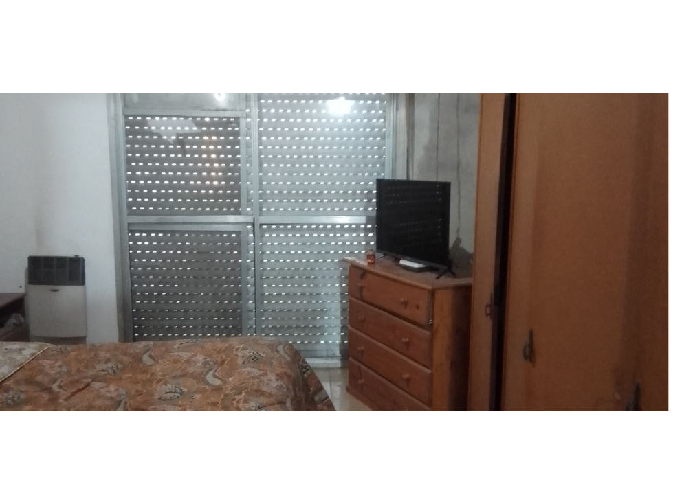 Calle 124 e/ 14 y 15, Berisso- Casa en Venta - 6