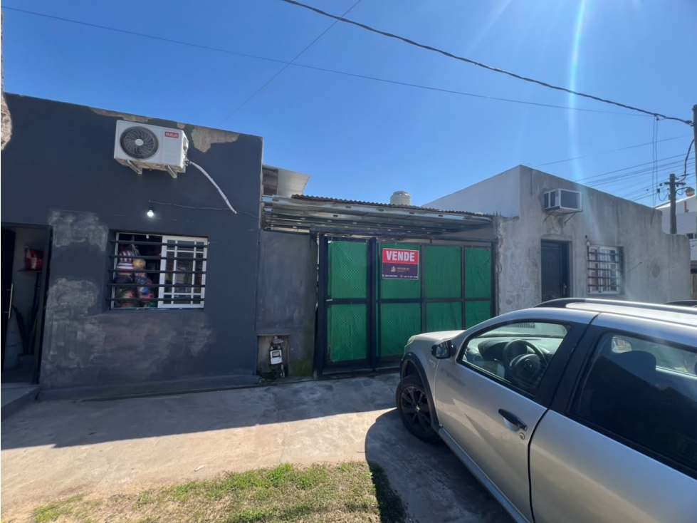 4 propiedades en un lote de 576 m² Berisso - 2