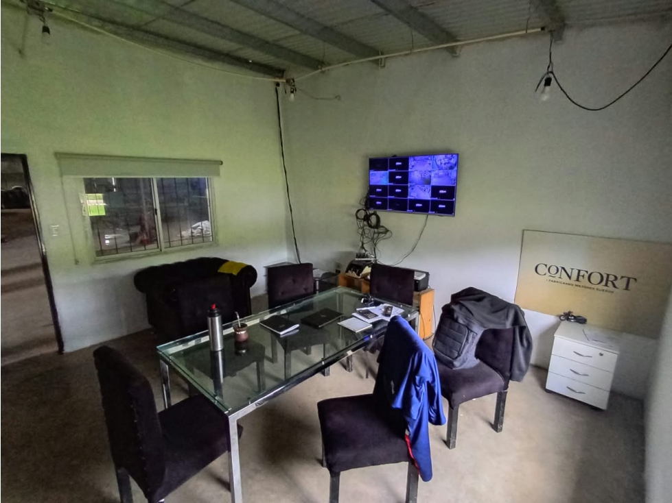 Galpón de 900 m² en alquiler con terreno de 2 hectáreas en Abasto - 3