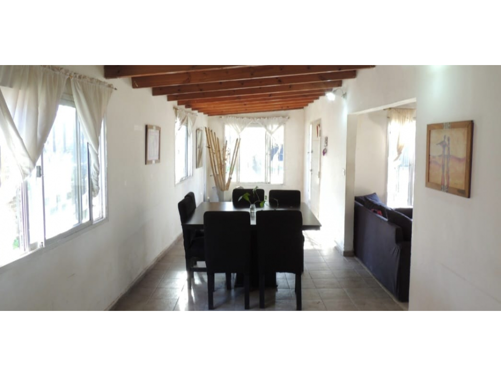 Calle 124 e/ 14 y 15, Berisso- Casa en Venta - 3