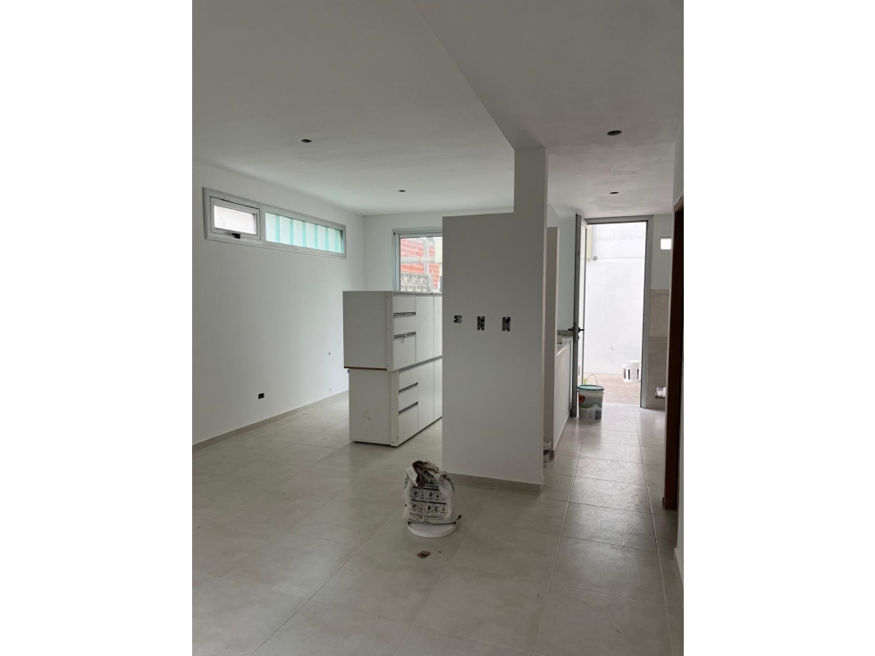 Dúplex de 2 dormitorios con cochera a estrenar Ringuelet — foto 4