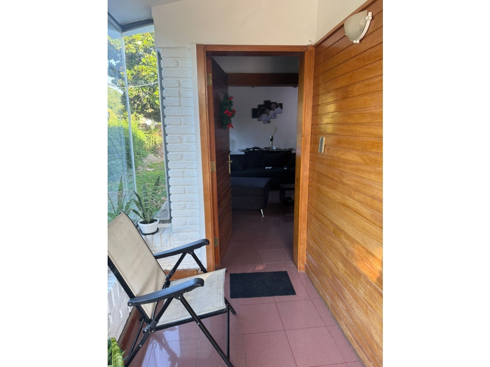 Casa de tres dormitorios con pileta y gas natural en villa carlos paz - 3