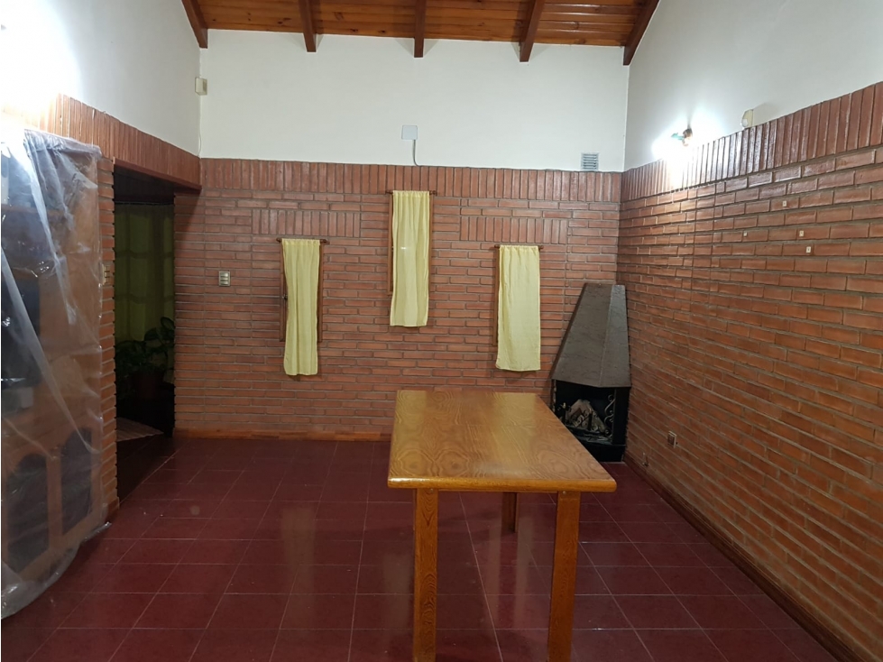 Casa 3 dorm Amplio Patio cerca de P Sarmiento - 3