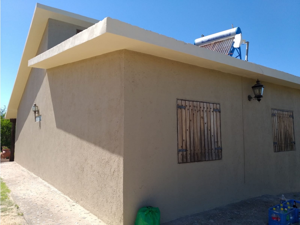 En venta Casa con Pileta en Estancia Vieja - 4