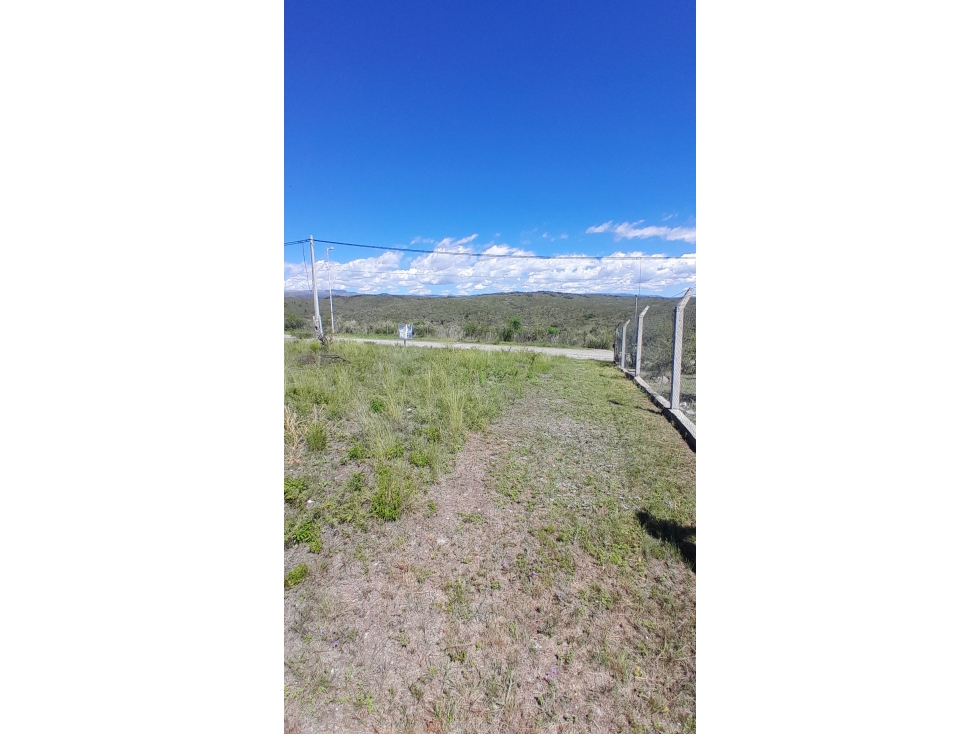 Lote en Terrazas de Playas de Oro I con vista a las montañas. - 3