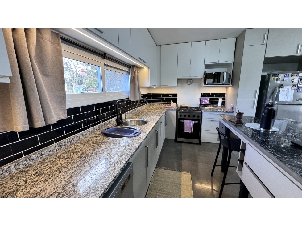 Casa en venta en carlos paz, apta credito, recibe departamento. - 6
