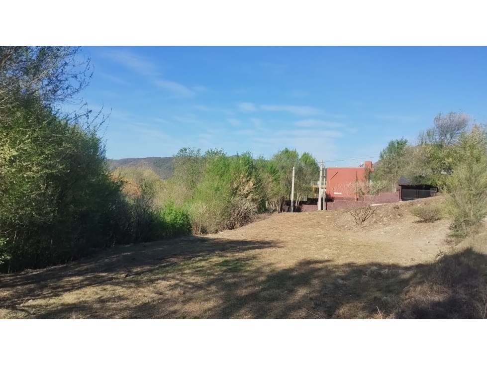 Oportunidad.! 700m2 terreno en Balcones de Playas de Oro - 4