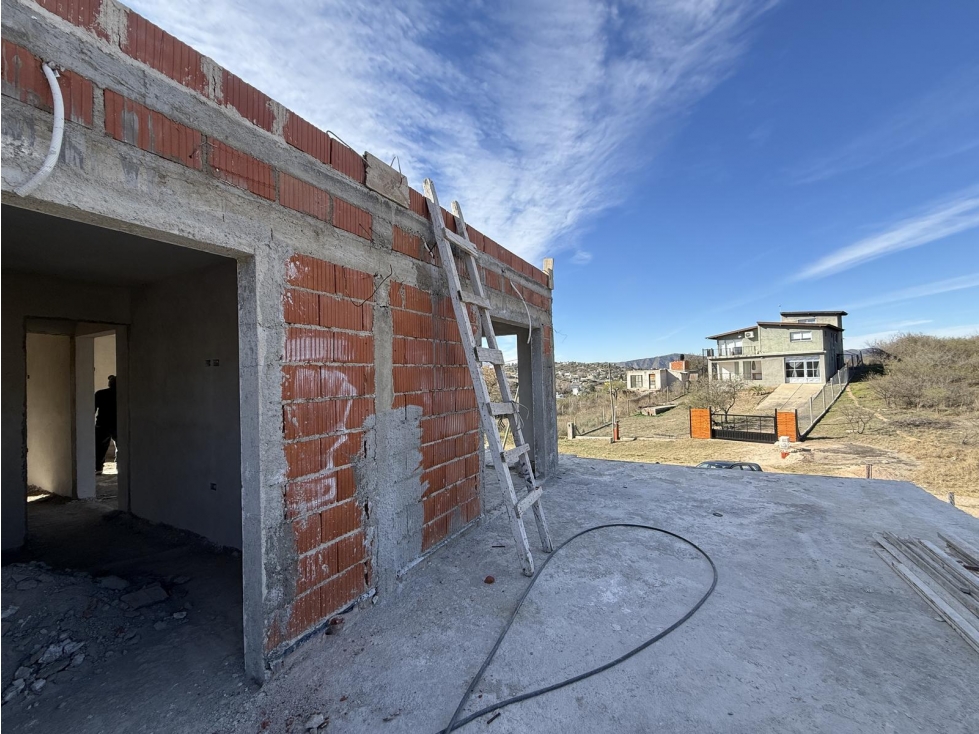 Casa 2 dormitorios, pileta y cochera a estrenar en Estancia Vieja - 5