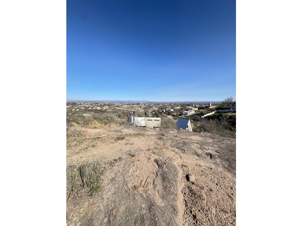 Oportunidad Lote de 888m2 - 5