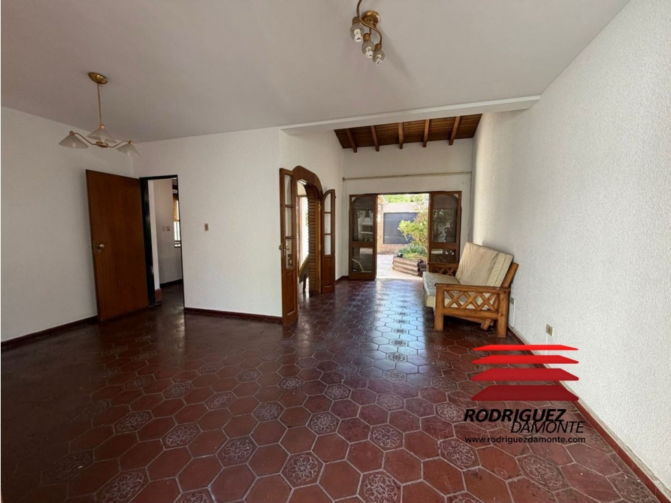 CASA EN VENTA | CALLE URUGUAY, CIUDAD DE MENDOZA - 3