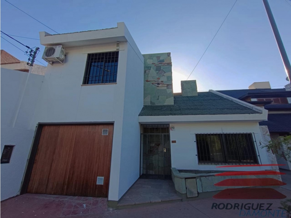 Casa Venta Dorrego 3 Dorm. Dependencia Mendoza - 2
