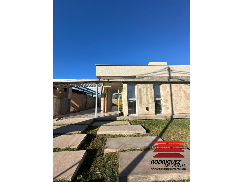 Venta Casa 3 Dormitorios Barrio Lar de Terrada Luján - 1
