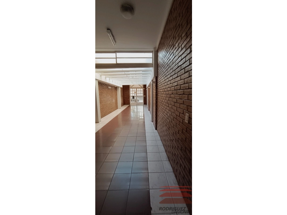Departamento venta Calle Don Bosco con cochera Ciudad Mendoza - 2