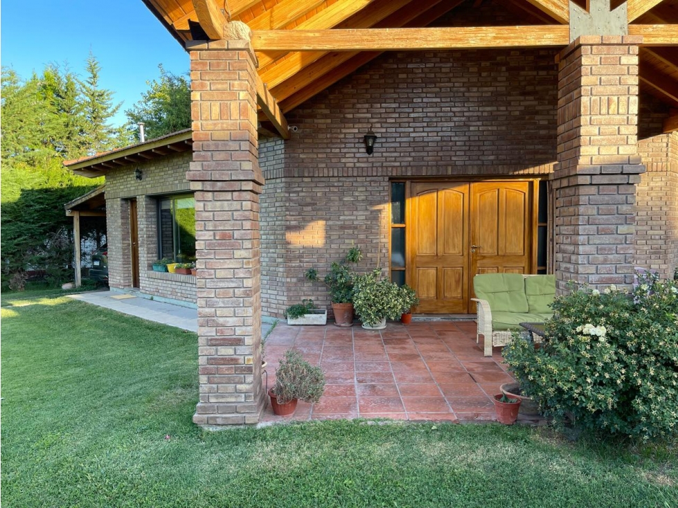 EXCELENTE CASA EN VISTALBA - 3