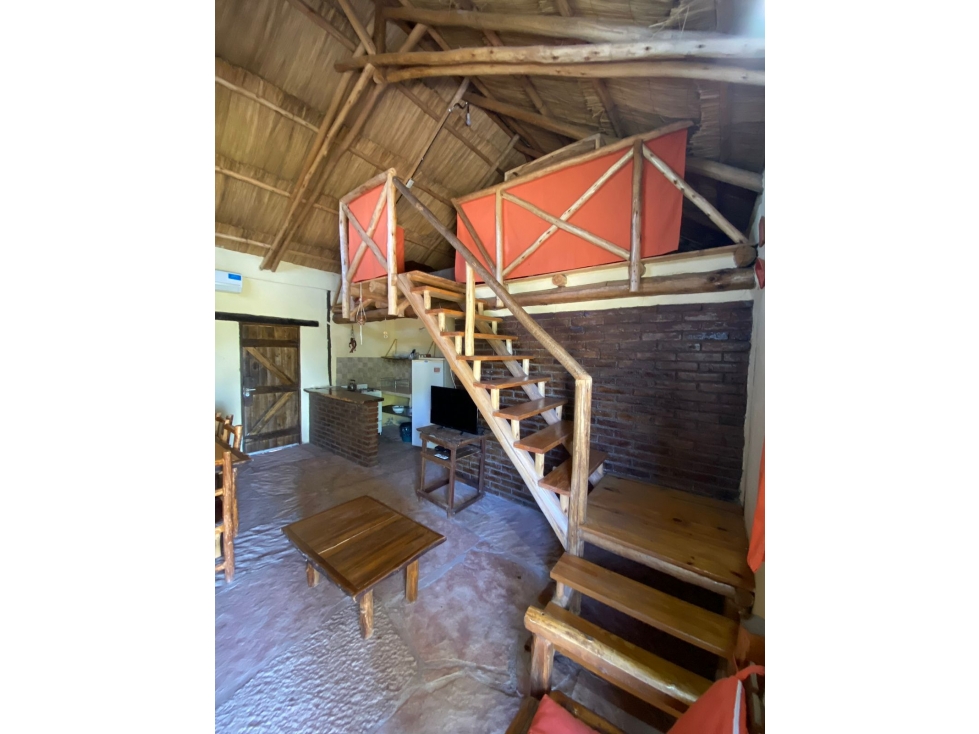 Complejo de 2 cabañas EN VENTA - 1