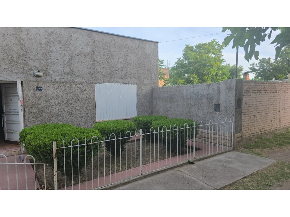 Oportunidad Casa Céntrica San Rafael - 2