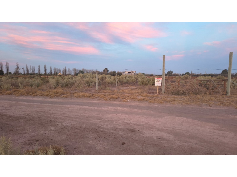 LOTE EN LAS PAREDES - 4