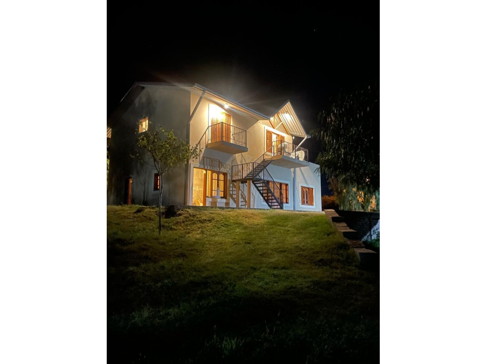 CASA EN VENTA | GRAN POTENCIAL EN PLANTA ALTA - 6