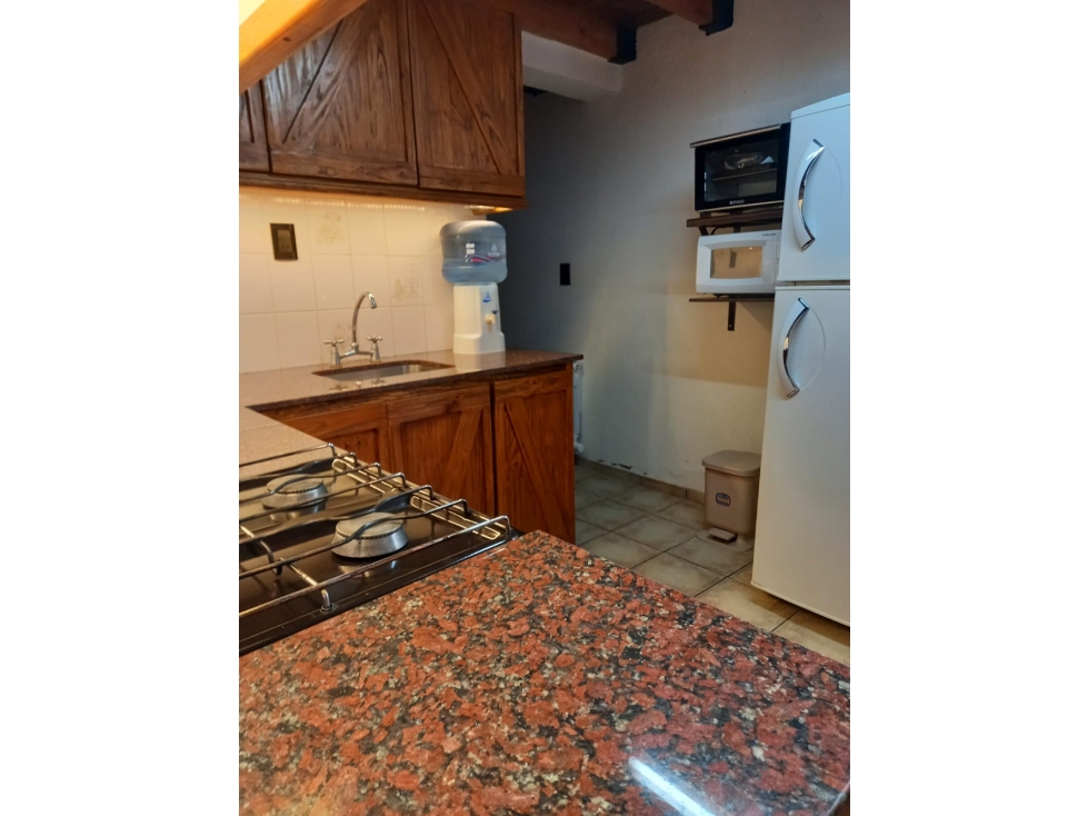 VENTA CHALET CON PISCINA Y PARQUIZADO- LAS COMPUERTAS, LUJAN DE CUYO. — foto 6