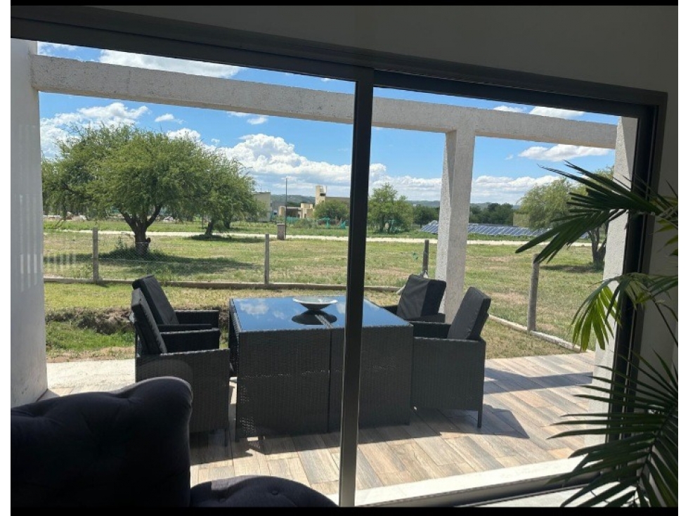 VENTA CASA CON HERMOSA VISTA EN B° PRIVADO JUANA KOSLAY, SAN LUIS - 1
