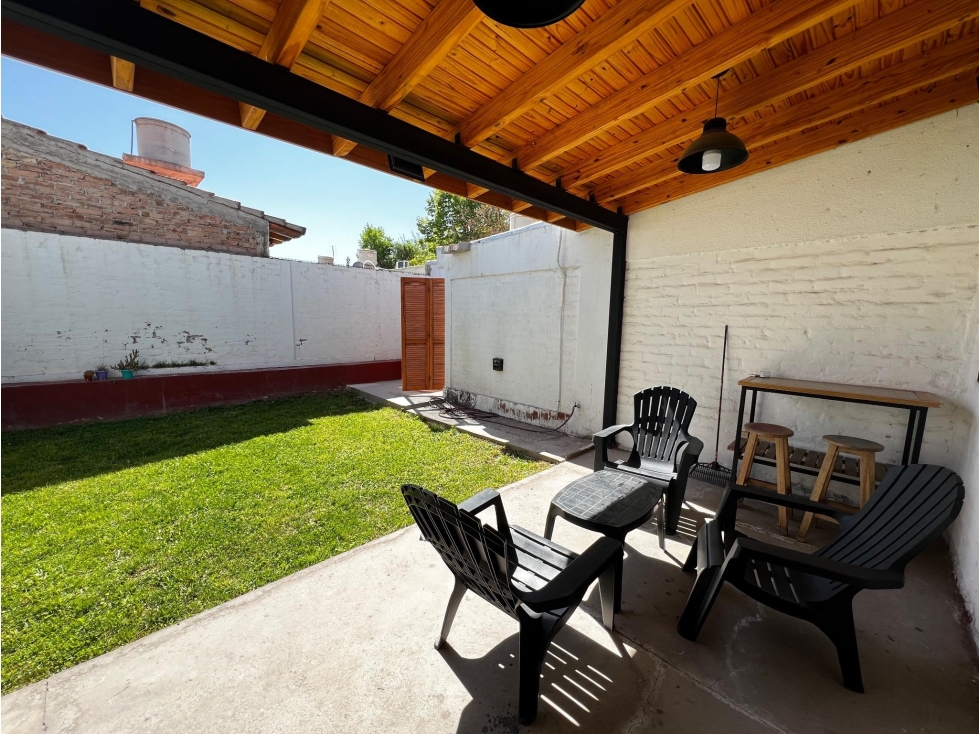 Encantadora Casa con Comodidad, Estilo y Ubicación Inmejorable - 2